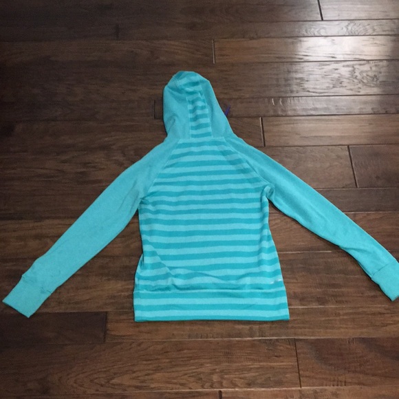 Pullover jacket - Picture 2 of 3